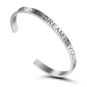 💕New! Women’s engraved personalized cuff bangle💕